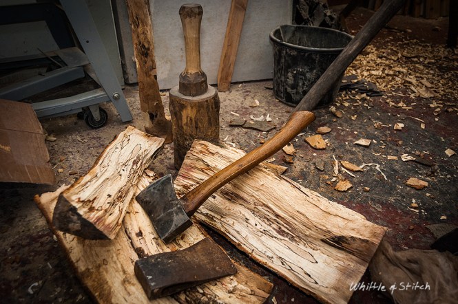 Splitting spalted Beech log with an axe and mallet maul club. Hand made wood craft. Colour landscape. © P. Maton 2015 whittleandstitch.net